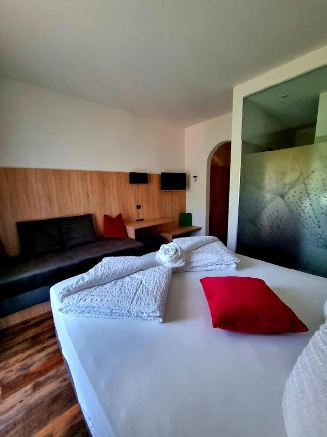 Hotel Brueckenwirt - Al Ponte 몬타냐 외부 사진