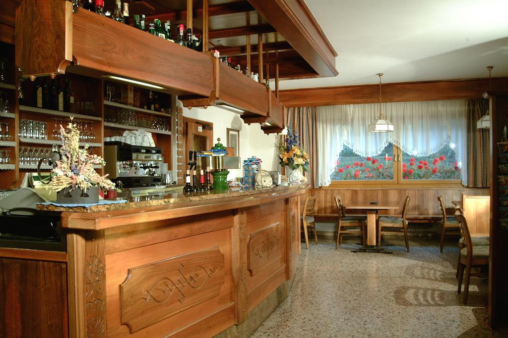 Hotel Brueckenwirt - Al Ponte 몬타냐 외부 사진