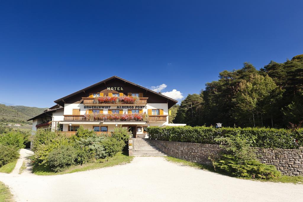 Hotel Brueckenwirt - Al Ponte 몬타냐 외부 사진