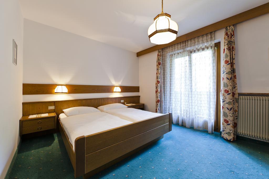 Hotel Brueckenwirt - Al Ponte 몬타냐 객실 사진